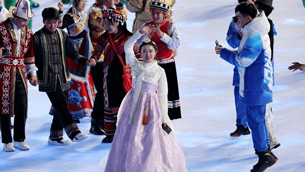 韩国人又作妖！！冬奥会开幕式因少数民族服装出场又引发韩国人高潮